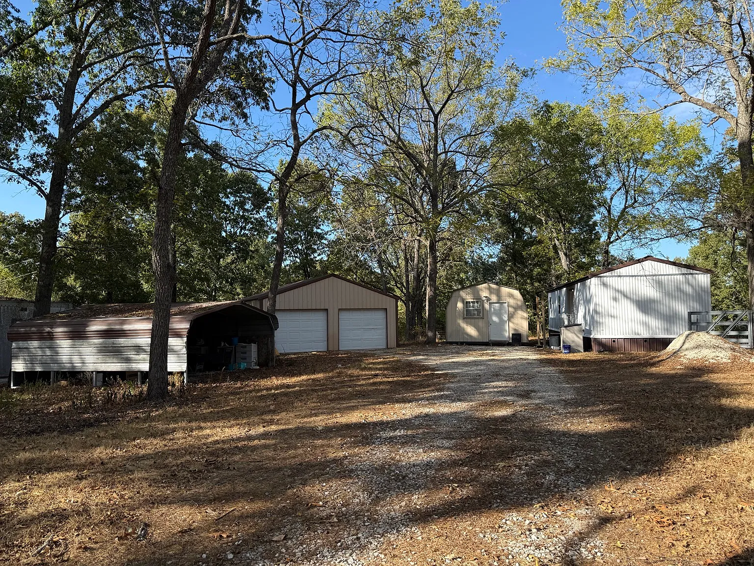 2 bed, 700 sqft, $1,950 — Photo 1
