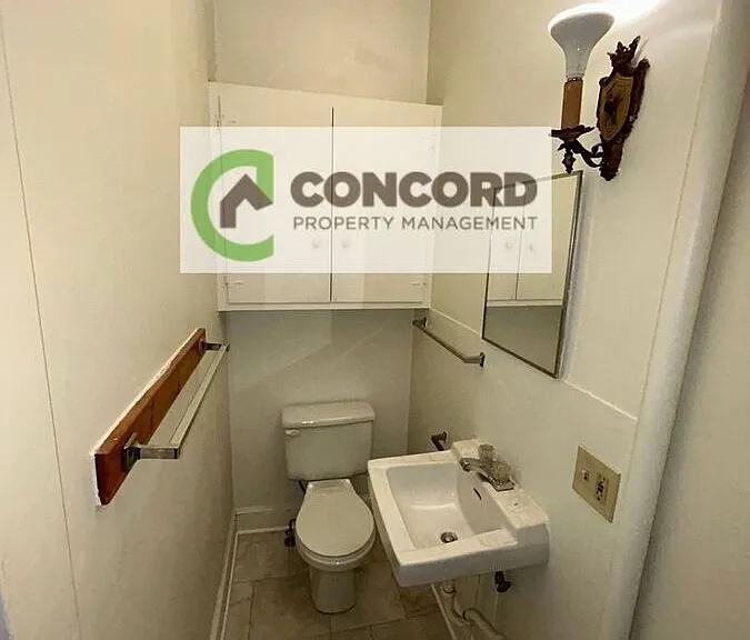 108 S Park Dr #6 — Photo 9