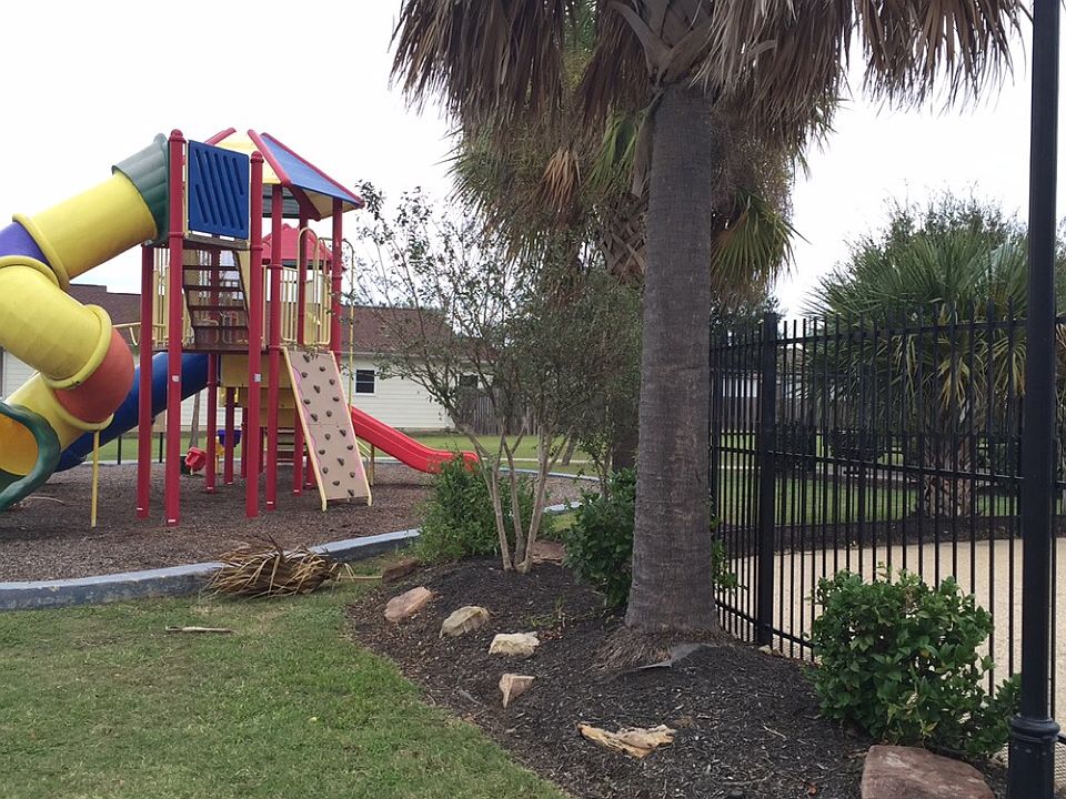 2nd image of 21422 Sweet Grass Ln