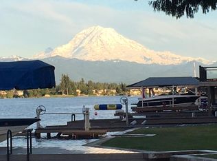 1813 Tacoma Point Dr E, Lake Tapps, WA 98391