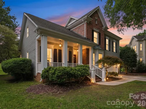 816 Celbridge Ct, Charlotte, NC 28270