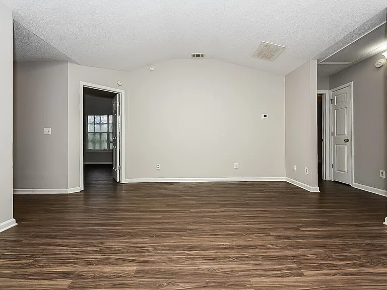 236 Brandon Ridge Cir — Photo 3