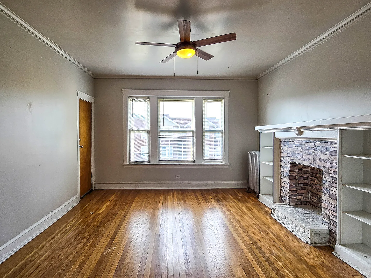 3 bed, 1800 sqft, $1,550 — Photo 2