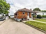 3 bed, $2,200 — Photo 2