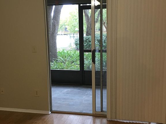4th image of 25 Arbor Club Dr
