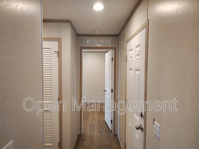 40 Erin Ln #40 — Photo 11