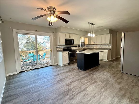 3rd image of 1202 Florida Ave