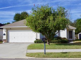 11932 Hayden Lakes Cir, Jacksonville, FL 32218