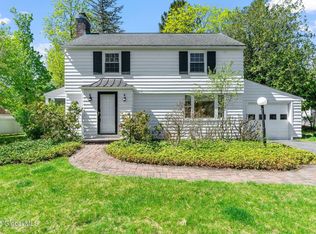 6 Mayfair Dr, Slingerlands, NY 12159