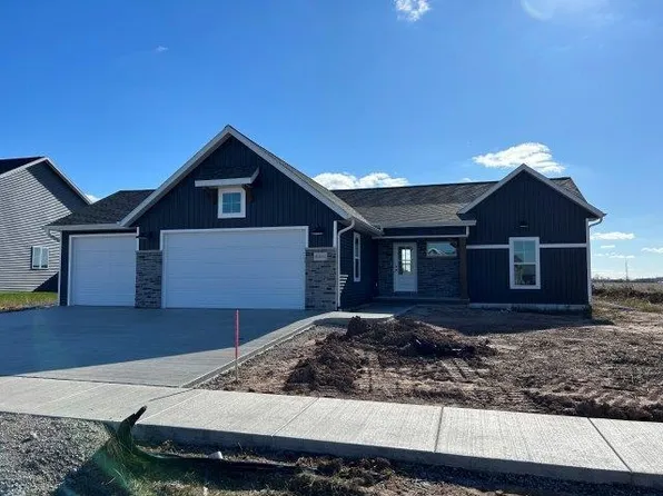 W5591 Grey Dr, Appleton, WI 54915
