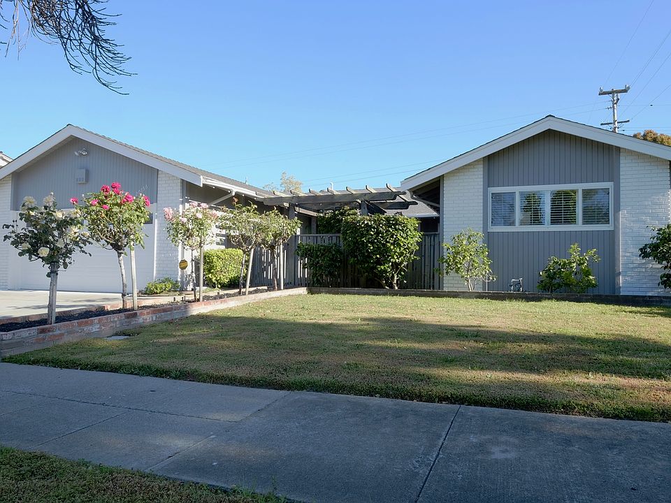 1st image of 20756 Cheryl Dr
