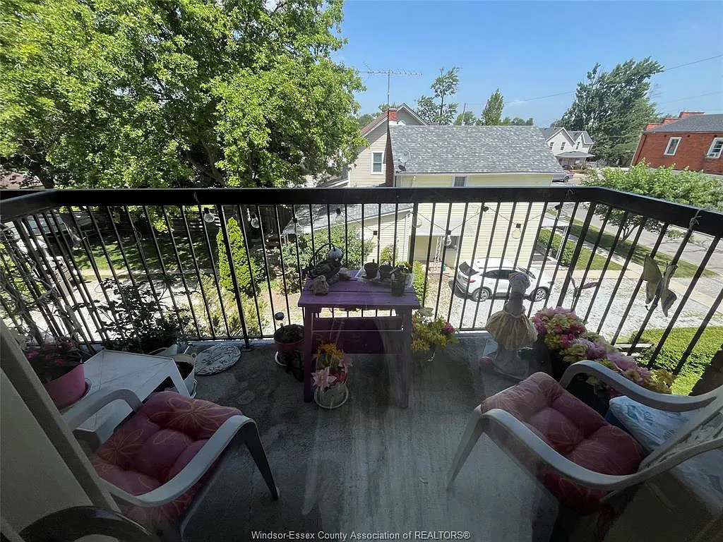 2 bed, $1,770 — Photo 4