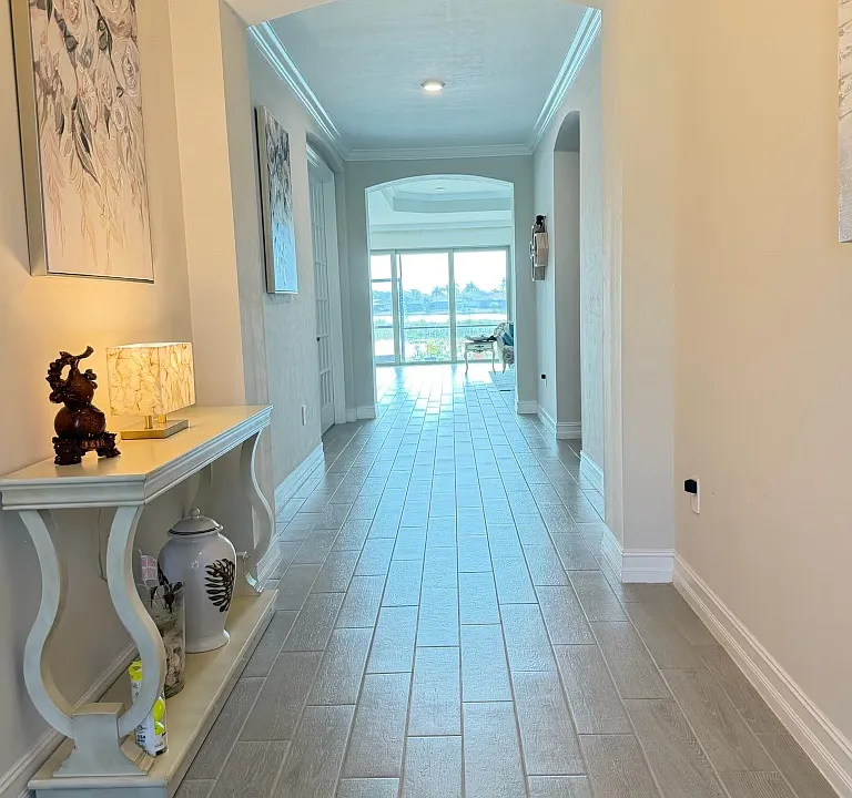 544 Ravello Blvd