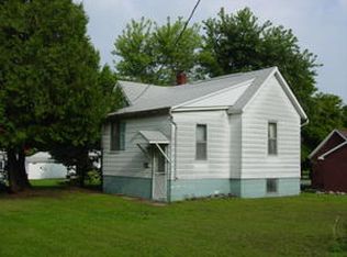 716 10th St, Sebewaing, MI 48759