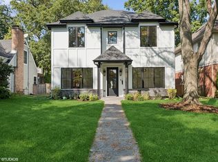 1087 Cherry St, Winnetka, IL 60093