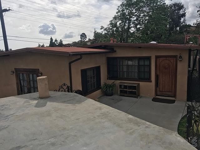 1st image of 2404 Laurie Ln
