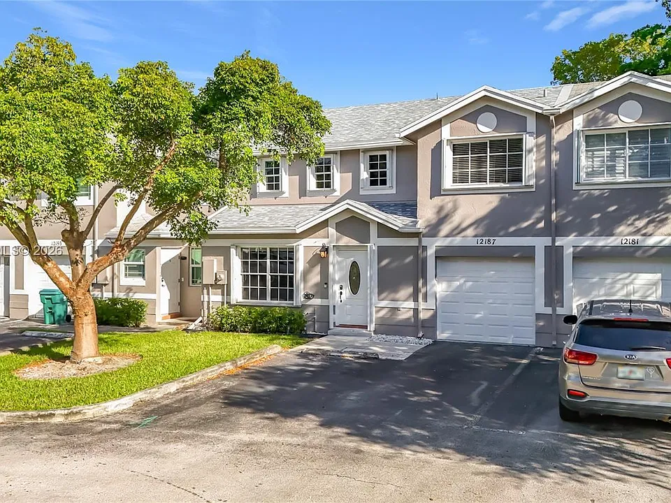 12187 SW 49th Ct