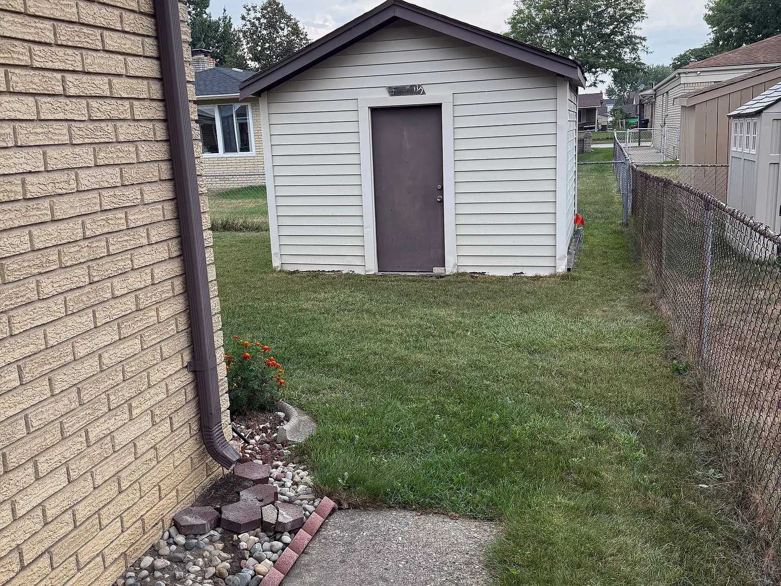 3 bed, 1628 sqft, $2,475 — Photo 4