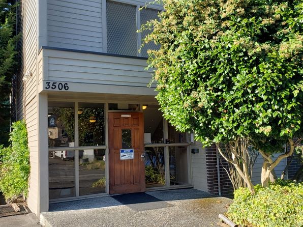 3506 NE 95th St APT 205