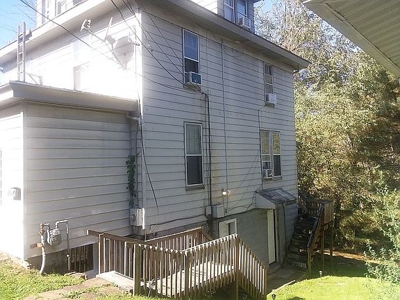 3rd image of 445 Pennsylvania Ave