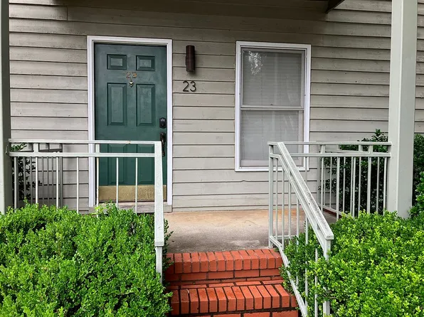 528 Genelda Ave APT 23, Auburn, AL 36832