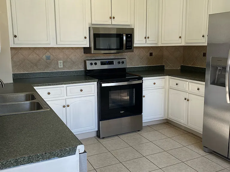 505 S Beaty St — Photo 15