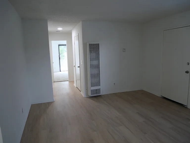 109 Roswell Ave #205 — Photo 3