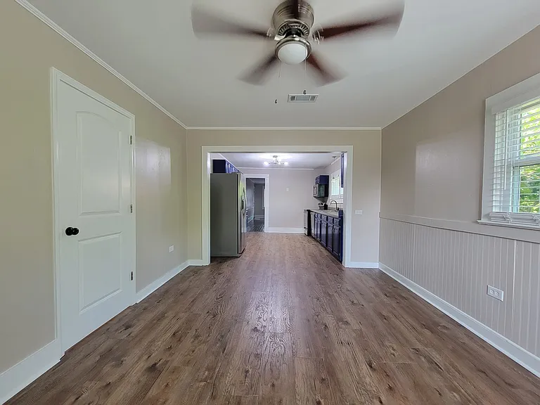 303 Easterbrook St — Photo 9