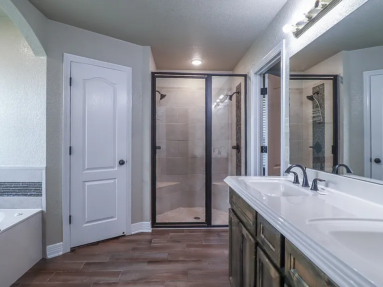 8107 Preston Hollow Dr — Photo 29