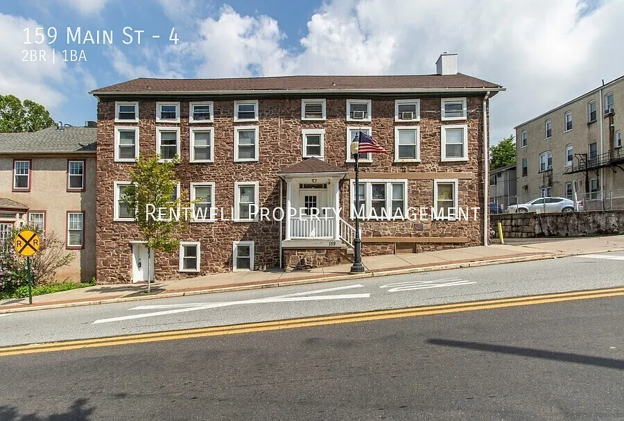 159 Main St #4
