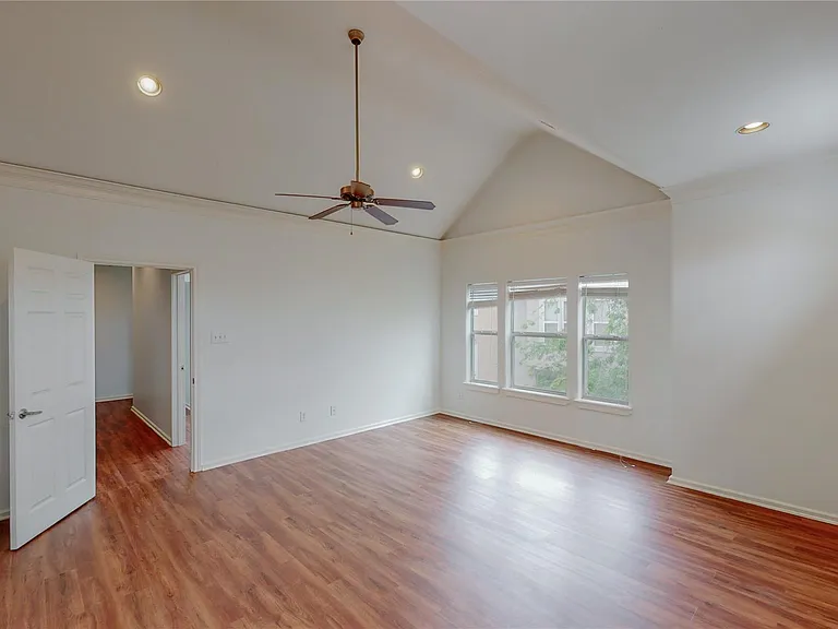 5843 Petty St #C — Photo 20