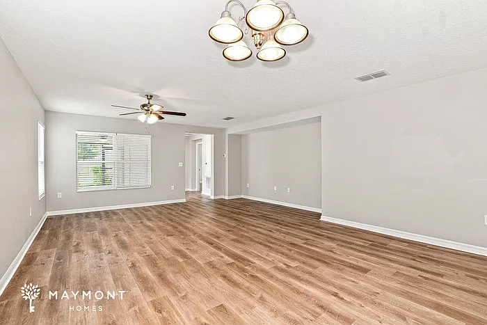 3 bed, 2.0 bath, 1685 sqft, $2,145 — Photo 4