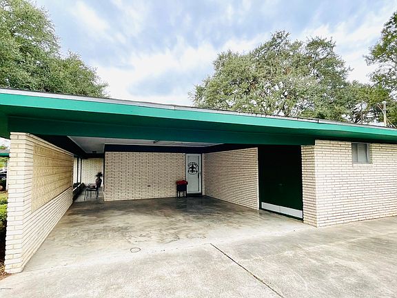 4th image of 915 Mary Ave