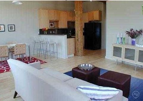 2nd image of 1107 Mississippi Ave APT 509