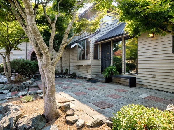 627 N Waugh Road, Mount Vernon, WA 98273