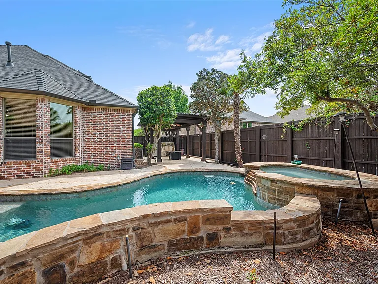 10941 Yorkshire Ln — Photo 44