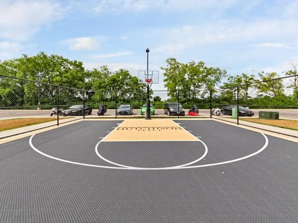 Hutchison Place Apartments