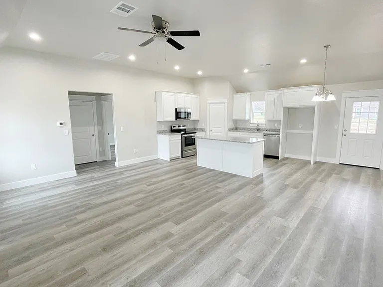 135 Brodys Way — Photo 3