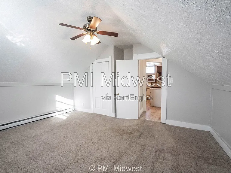 156 W Main St #C — Photo 17