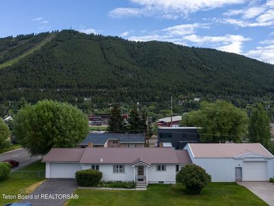 420 W Kelly Ave, Jackson, WY, 83001