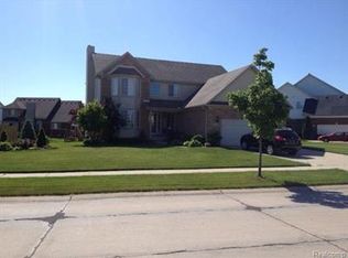 26469 Blue Heron Dr, Flat Rock, MI 48134