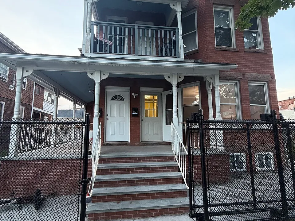 18-20 Fremont St #1