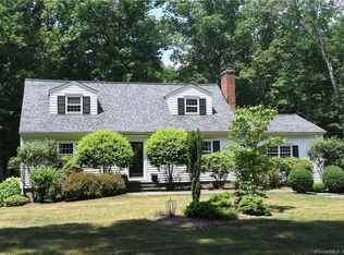 19 Buttonball Ln, Weston, CT 06883
