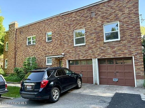 2nd image of 302 2nd St