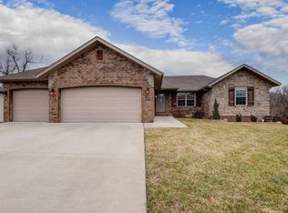 4845 Silo Hills Dr, Springfield, MO 65802