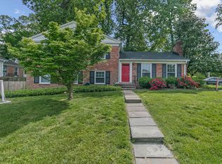 6704 Algonquin Ave, Bethesda, MD 20817