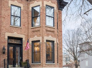 900 W Webster Ave, Chicago, IL 60614
