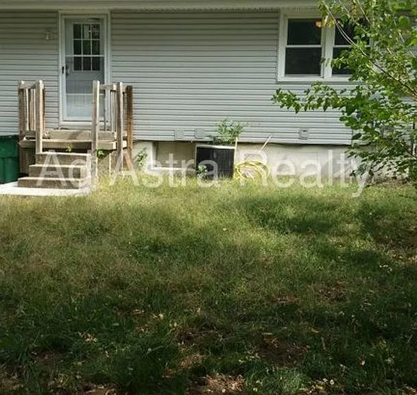 6136 Long Ave — Photo 14