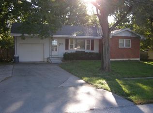 110 Wesley Ave, Hallsville, MO 65255