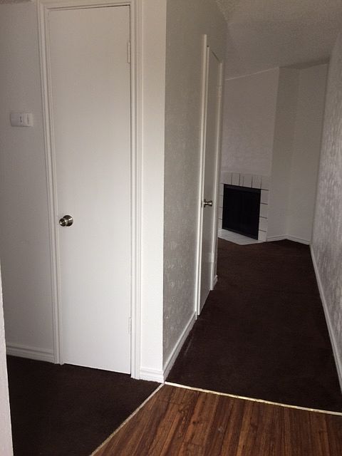1st image of 301 Lake Meadows Dr